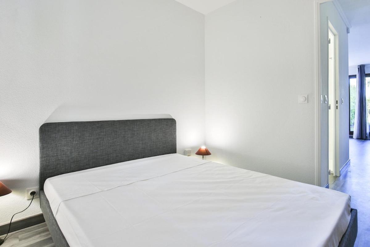 Superbe 2 Piece Tout Confort , Piscine /Ac/Parking Villa Villefranche-sur-Mer Dış mekan fotoğraf